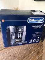 DeLonghi Magnifica S Smart (ECAM250.33.TB), Witgoed en Apparatuur, Koffiezetapparaten, 10 kopjes of meer, Koffiebonen, Gebruikt