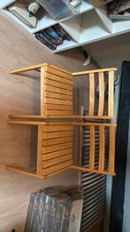 Twee houten stoelen, Huis en Inrichting, Stoelen, Ophalen, Zo goed als nieuw, Bruin, Twee