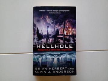 Boek Hellhole door Brian Herbert en Kevin J. Anderson Engels