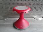 Hokki VS Ergonomische Balans kruk (Rood), Zeer Mooi!, Huis en Inrichting, Bureaustoelen, Ophalen of Verzenden, Zo goed als nieuw