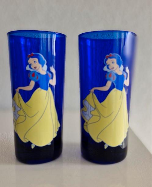 Twee Disney Glazen Sneeuwwitje, Verzamelen, Disney, Zo goed als nieuw, Servies, Sneeuwwitje of Doornroosje, Ophalen of Verzenden