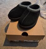 Nieuwe UGG, Ophalen of Verzenden, Zo goed als nieuw, Jongetje of Meisje, Laarsjes