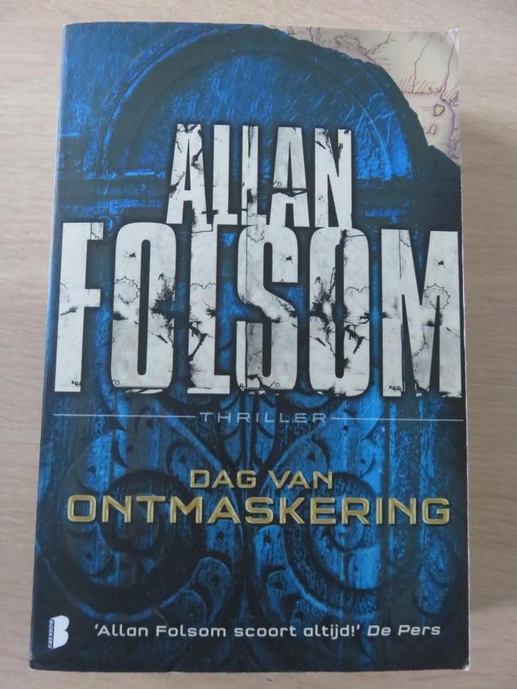 Dag van ontmaskering - Allan Folsom, Boeken, Romans, Zo goed als nieuw, Ophalen of Verzenden
