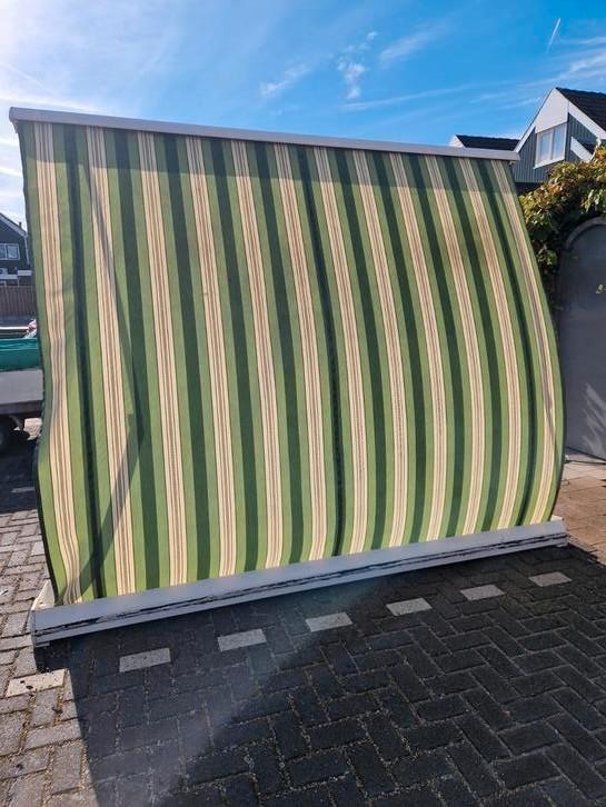 Knikarm Zonnescherm sunline, Tuin en Terras, Zonneschermen, Zo goed als nieuw, Knikarmscherm, 150 tot 300 cm, Ophalen