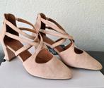 Beige suède pumps van het merk No Stress maat 37, Pumps, Beige, Ophalen of Verzenden, Zo goed als nieuw