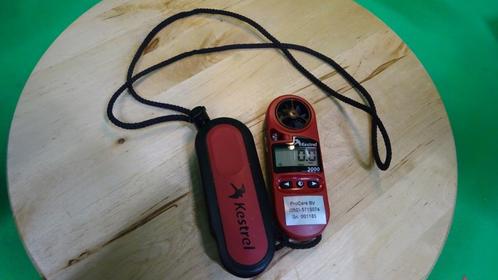 Kestrel 3000 Weer Meter, Doe-het-zelf en Verbouw, Meetapparatuur, Zo goed als nieuw, Multimeter, Ophalen of Verzenden