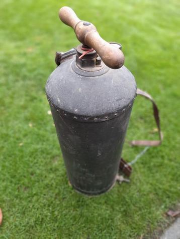 Vintage Drukspuit roodkoper beschikbaar voor biedingen
