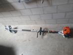Stihl km 130 met kantensnijder, Tuin en Terras, Ophalen, Zo goed als nieuw, Benzine