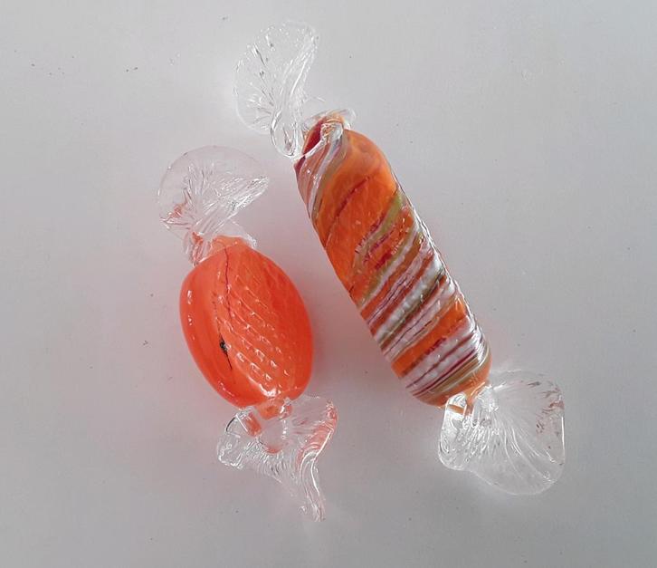 Twee Murano glazen snoepjes, Antiek en Kunst, Antiek | Glas en Kristal, Ophalen of Verzenden