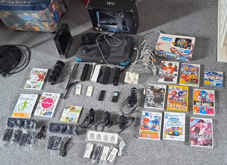 Nintendo Wii Compleet Pakket met Games & Accessoires, Spelcomputers en Games, Spelcomputers | Nintendo Wii, Gebruikt, Met 3 controllers of meer