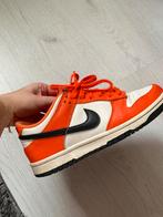 Nike Dunk Low Halloween - Oranje/Zwart, Kleding | Dames, Schoenen, Ophalen of Verzenden, Zo goed als nieuw, Overige kleuren, Sneakers of Gympen