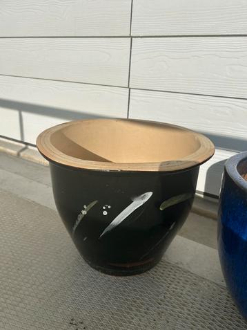 Grote pot beschikbaar voor biedingen