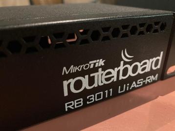 MikroTik RB3011UiAS-RM beschikbaar voor biedingen