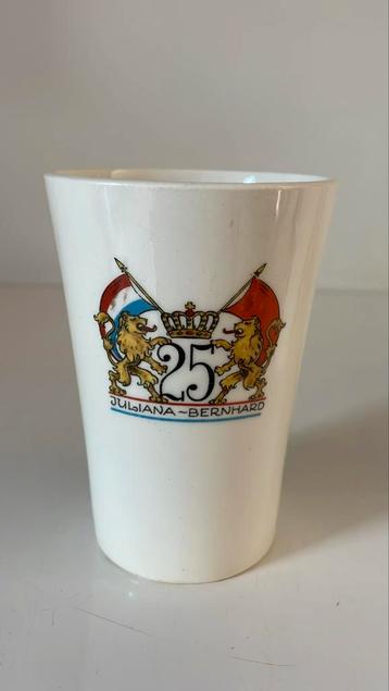 Beker Royal Sphinx 25 jarig jubileum beschikbaar voor biedingen