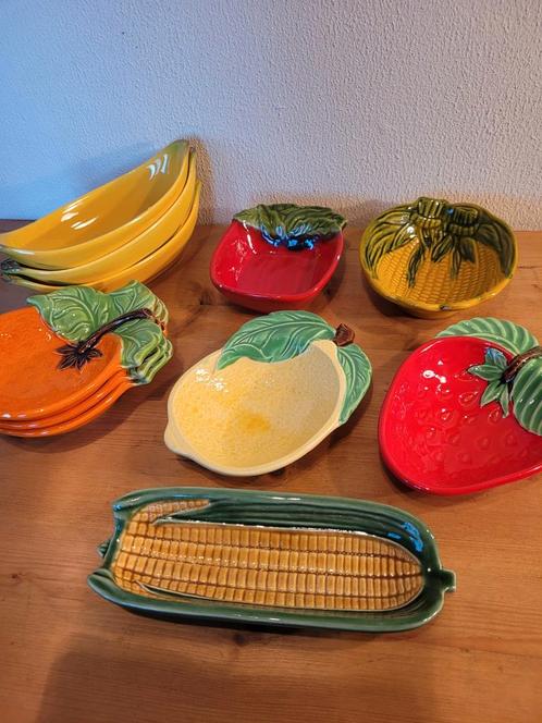 Vintage groente en fruit servies bakje schaaltje schaaltjës, Huis en Inrichting, Keuken | Servies, Zo goed als nieuw, Schaal of Schalen