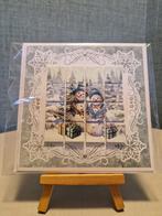 Bloxxx kaartje kerst 2 sneeuwpoppen met pakjes bij kerstboom, Ophalen of Verzenden, Nieuw, Kerst