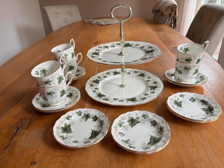Mooi high tea / koffie serviesje, Antiek en Kunst, Antiek | Servies compleet, Ophalen of Verzenden