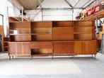 Groot vintage wandmeubel | A.A. Patijn | Dutch Design, Huis en Inrichting, Gebruikt, Met deur(en), ., Glas