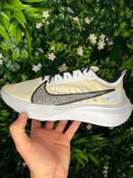 Nike zoom gravity running shoes, Nike, Ophalen of Verzenden, Zo goed als nieuw, Wit
