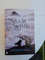 Patrick Rothfuss - De naam van de wind, Ophalen of Verzenden, Gelezen, Patrick Rothfuss