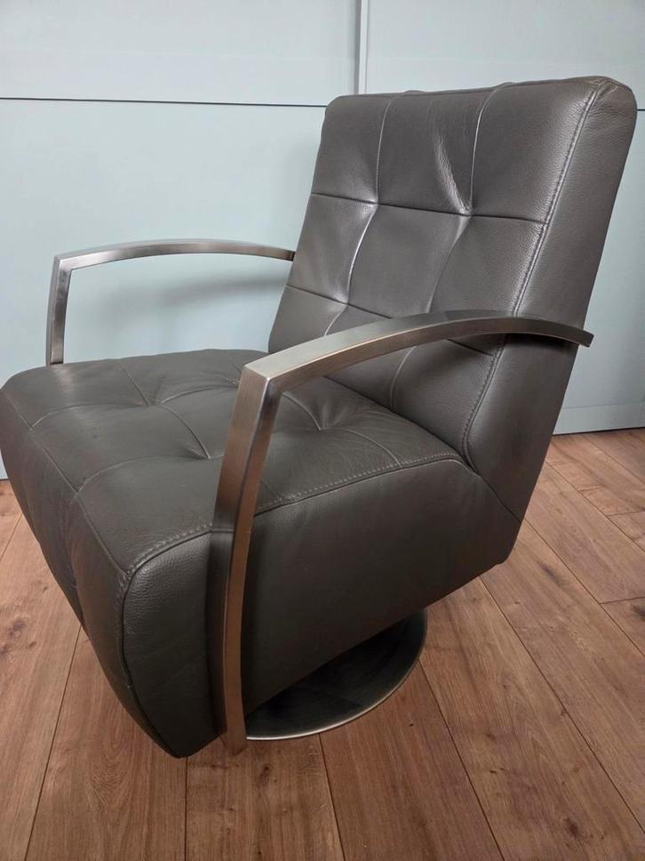 Lederen Draaifauteuil Bradaal Culemborg - Topstaat!, Huis en Inrichting, Fauteuils, Zo goed als nieuw, Leer, Metaal, 75 tot 100 cm