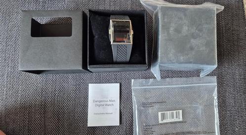 Horloge Dangerous Man 2 stuks NIEUW, Sieraden, Tassen en Uiterlijk, Horloges | Heren, Nieuw, Polshorloge, Overige merken, Kunststof