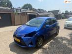Toyota Yaris 1.5 VVT-i Dynamic NAP * AUTOMAAT *, Auto diversen, Automaat, Blauw, Toyota, Hatchback