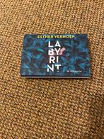 Labyrint - Esther Verhoef (Zo goed als nieuw), Ophalen of Verzenden, Zo goed als nieuw, Nederland