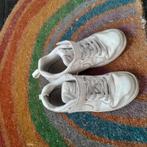 Nike maat 32 gratis, Kinderen en Baby's, Kinderkleding | Schoenen en Sokken, Ophalen of Verzenden, Gebruikt, Schoenen