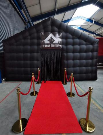 Te huur Opblaasbare nachtclub / feesttent 6x6 pvc beschikbaar voor biedingen