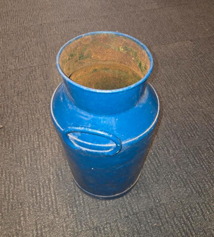 Oude melkbus blauwe brocante melkbus, Antiek en Kunst, Curiosa en Brocante, Ophalen