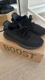 zwarte yeezy’s boost 350, Zwart, Ophalen of Verzenden, Yeezy Boost 350 V2, Sneakers of Gympen