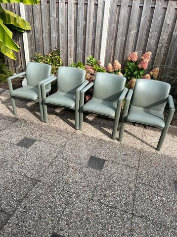 Te koop mooie set van 4 stoelen van het dure merk Leolux beschikbaar voor biedingen