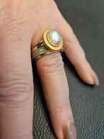 Ixxxiaat ring maat 17 goudkleurig, Sieraden, Tassen en Uiterlijk, Ringen, Ophalen of Verzenden, Zo goed als nieuw, 17 tot 18, Met edelsteen