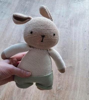 Handgemaakte knuffel konijn  beschikbaar voor biedingen