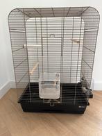 Mooie grote vogelkooi met toebehoren, Dieren en Toebehoren, Vogels | Hokken en Kooien, Ophalen, Zo goed als nieuw, Metaal, Vogelkooi
