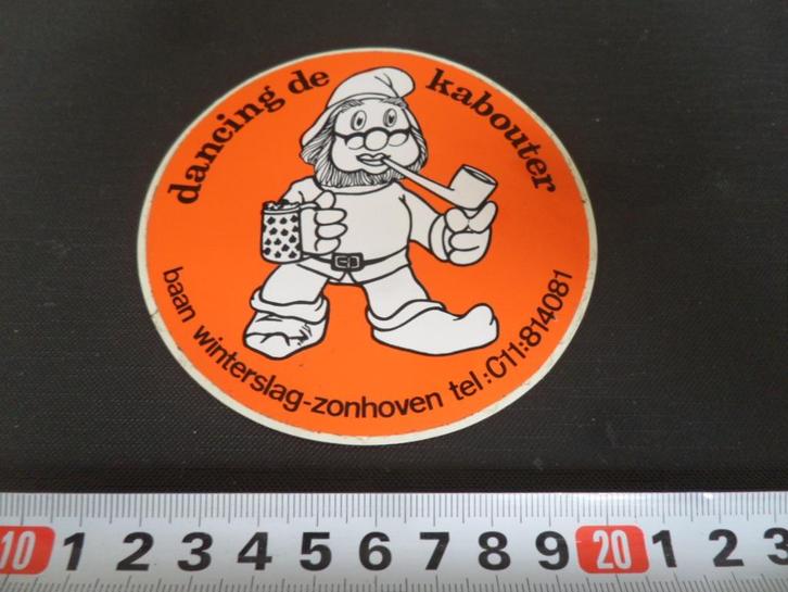 sticker  België Zonhoven Dancing de Kabouter Baan winterslag, Verzamelen, Stickers, Zo goed als nieuw, Bedrijf of Vereniging, Ophalen