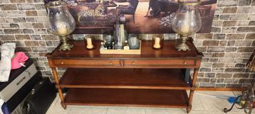 Brocante meubelset – salon tafel, bijzettafel en dressoir beschikbaar voor biedingen
