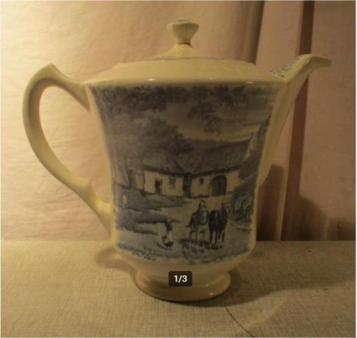 Prachtige Oude keramieke Koffiepot - Maastricht Boerenhoeve, Antiek en Kunst, Antiek | Keramiek en Aardewerk, Ophalen of Verzenden