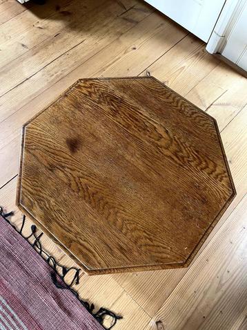 Achthoekige salontafel - Octagonal Coffee Table beschikbaar voor biedingen
