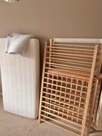 Compleet ledikantje! (+ matras en matrasbeschermer), Ophalen, Zo goed als nieuw, Minder dan 140 cm, Matras