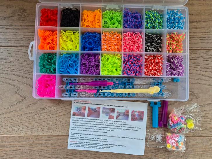Loom Bands Set - Armbandjes Maken, Hobby en Vrije tijd, Knutselen, Gebruikt, Ophalen of Verzenden