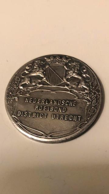 Penning Nederlandse Roeibond District Utrecht 1957 beschikbaar voor biedingen