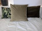 drie kussens met hoes groen, Huis en Inrichting, Ophalen, Zo goed als nieuw, Groen, Vierkant
