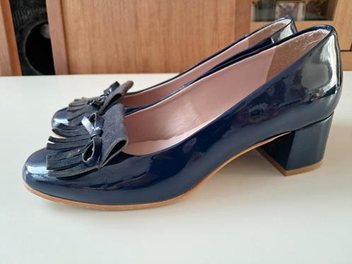 Mooie blauwe Pumps van CYPRES maat 40, Kleding | Dames, Schoenen, Zo goed als nieuw, Pumps, Blauw, Ophalen of Verzenden