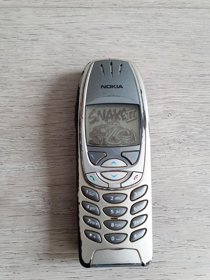 Klassieke Nokia 6310i zilver met snake in goede staat, Telecommunicatie, Mobiele telefoons | Hoesjes en Frontjes | Nokia, Ophalen of Verzenden