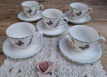 5 Janneke Brinkman, Fruit & Flowers, kop en schotels beschikbaar voor biedingen