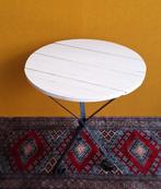 Vintage rond tuin tafeltje op smeedijzeren onderstel, Huis en Inrichting, Woonaccessoires | Etagères, Gebruikt, Vintage, Ophalen of Verzenden