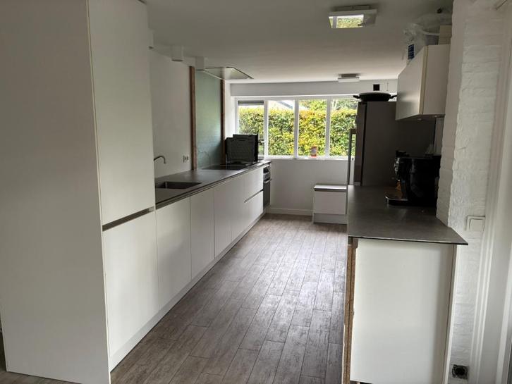 Siematic keuken mat wit, werkblad Dekker TopCore Jupiter, Huis en Inrichting, Keuken | Complete keukens, Gebruikt, Dubbelwandige keuken