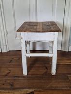 Krukje/ bijzettafel vintage Loods Amsterdam, brutalistisch, Huis en Inrichting, Tafels | Bijzettafels, Minder dan 55 cm, Vierkant